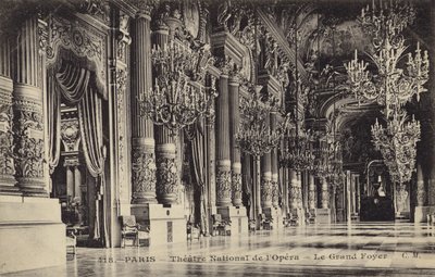 パリ国立オペラ劇場の大ロビー 作： French Photographer