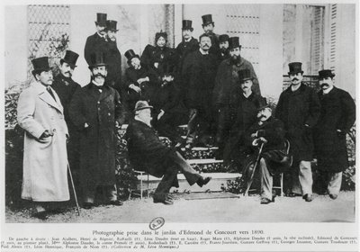 エドモンド・フオ・ド・ゴンクールの庭のグループ、1890年頃 作： French Photographer