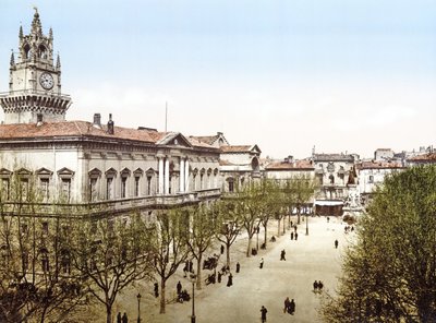 アヴィニョン市庁舎と時計台、パブ。 1900 作： French Photographer