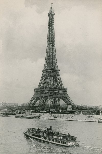 ラトゥールエッフェル、エッフェル塔（グラビア） 作： French Photographer