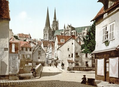 1890〜1900年に大聖堂を背景にしてシャルトルの街を見下ろす 作： French Photographer