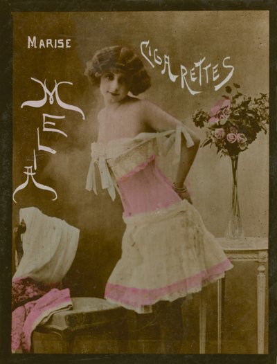 マリーズ、脱いでいる女の子 作： French Photographer
