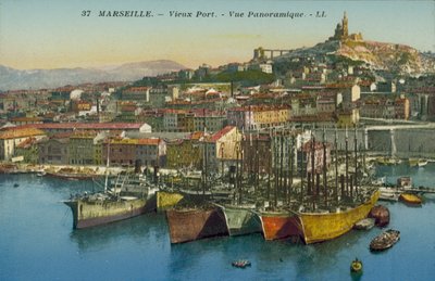 マルセイユ：ヴュー・ポート、全景（カラー写真） 作： French Photographer