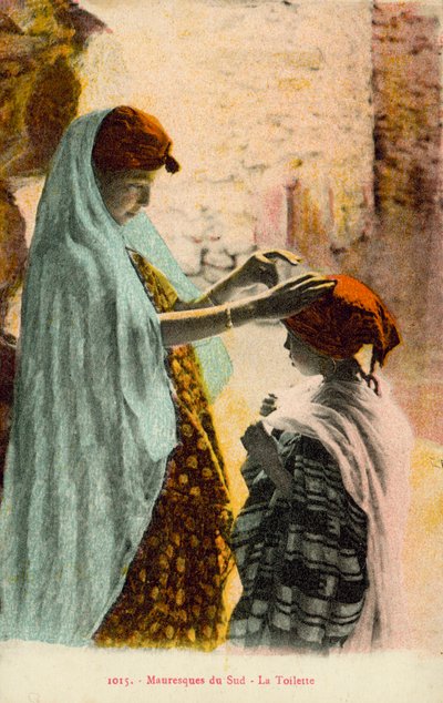 イスラム教徒の女性と子供（カラー写真） 作： French Photographer