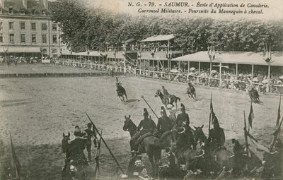 ソミュールの騎兵学校のパレード。 1913年に送られたはがき。 作： French Photographer