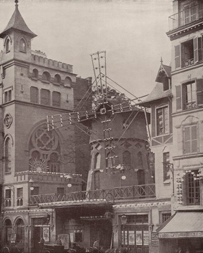パリの街並みムーラン・ルージュの外観（モノクロ写真 作： French Photographer
