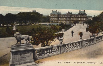 パリ、リュクサンブール公園 作： French Photographer