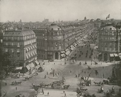 パリ。オペラ座通りの眺め（モノクロ写真 作： French Photographer