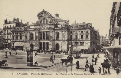 ラリーメント広場、劇場、ショーゼーサンピエール、アンジェ、フランス 作： French Photographer