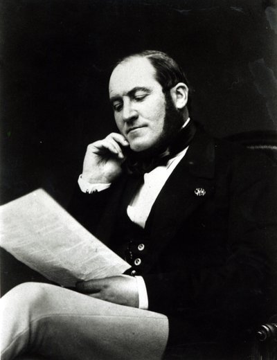 男爵ジョルジュユージーンオスマン（1809-91）の肖像、19世紀 作： French Photographer