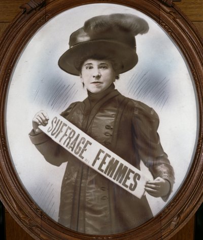 Hubertine Auclerc（1848-1914）の肖像（手描き写真） 作： French Photographer