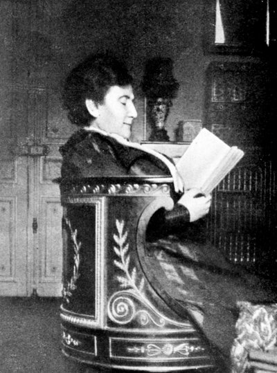アドリアン・プルースト夫人（マルセルの母）の肖像、n.d. v. 1885年。 作： French Photographer