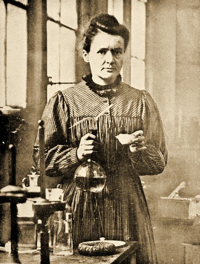 マリー・キュリーの肖像c.1901 作： French Photographer