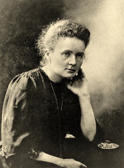 マリー・キュリーの肖像c.1901 作： French Photographer