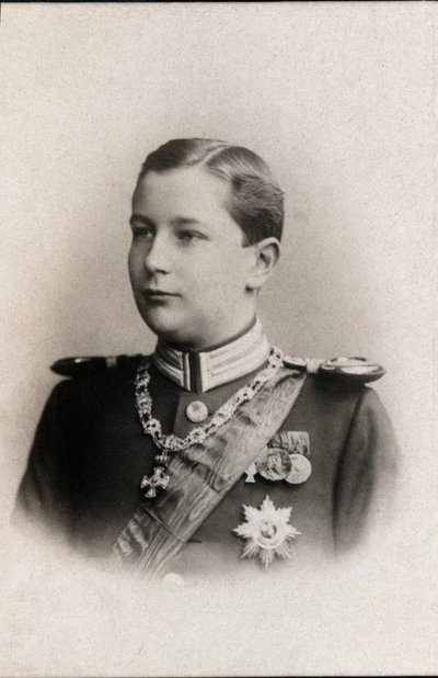 プロイセンのアイテルフリードリヒ王子（1883-1942）の肖像。 作： French Photographer