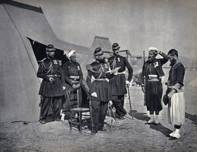 1854年のクリミー作戦の際のフランス軍の兵士たちの処罰。写真、19世紀後半。 作： French Photographer