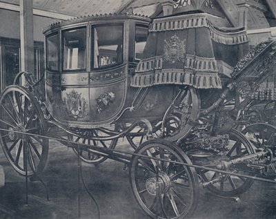 ナポレオン1世の軍用馬車（モノクロ写真 作： French Photographer