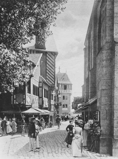 1900年の万博博覧会にある旧パリのRue des Vieilles Ecolesと聖ジュリアン教会 作： French Photographer