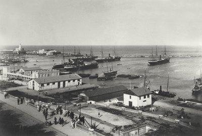 アルジェの港、1886年4月20日 作： French Photographer