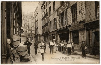 アクション・フランセーズ印刷所からの新聞売り手の放出 作： French Photographer