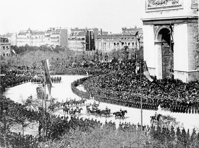 ニコライ2世がパリを訪問、1896年 作： French Photographer