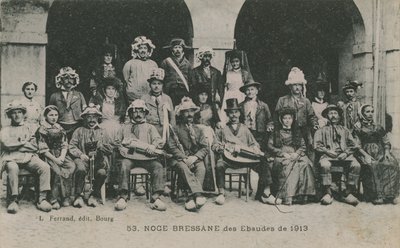 1913年のブレッサンエボーデスの結婚式。1913年に郵送されたポストカード。 作： French Photographer