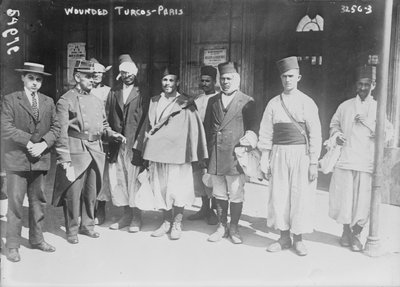 パリの傷ついたターコス、1914 作： French Photographer