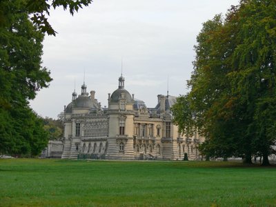 シャトーの眺め 作： French School