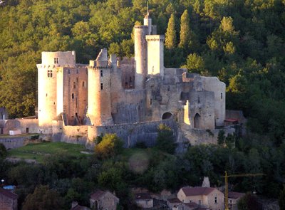 13世紀から15世紀のフランス、ボナギル城 作： French School