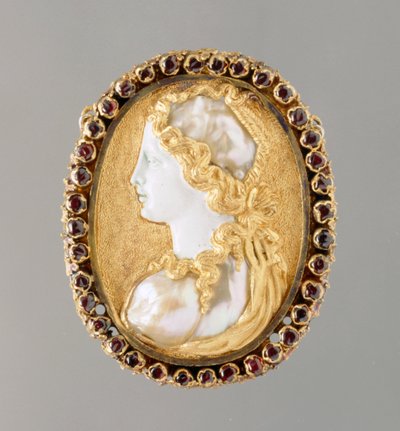 プルデンティアのコメッソ肖像画、1550〜60年（金、真珠母貝、エナメル、ルビー） 作： French School