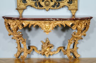 コンソール・テーブル、ジュール・ミッシェル・アルドゥアン（1635-1737）のデザイン、ピエール・トゥルパンとミッシェル2世ランゲの製作、1725年頃（金色の彫刻が施された木、大理石の天板（グリオット・ド・カンパン））。(491455も参照) 作： French School