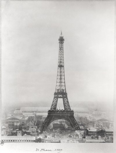 1889年3月31日、パリのエッフェル塔の建設 作： French School