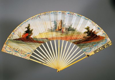 牧歌的風景が描かれた二葉の手扇、象牙と銀のリブ、1760年頃、フランス、バック 作： French School