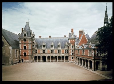 ルイ12世の翼、1498年から1503年のファサード 作： French School