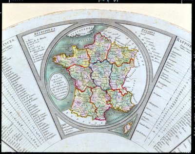 フランスの地図を9つの地域、10の大都市、83の部門に分割して描いたファン、1790年 作： French School