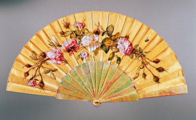 薔薇と昆虫の手製扇子、絹と真珠母貝、フェリックス・アレキサンドル作、パリ、1870年頃、フランス 作： French School