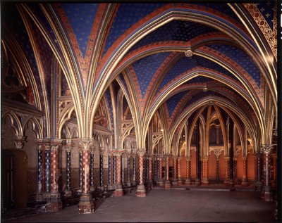 フランス・パリの聖なる礼拝堂（1245～1248年）の下部礼拝堂の内観 作： French School