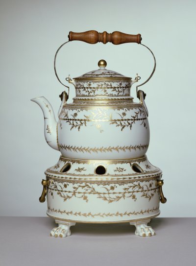 パリ製のルイ16世のやかんとスタンド、1775-91年（磁器） 作： French School