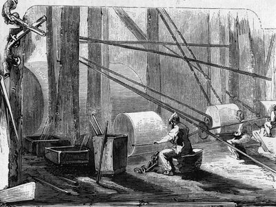 ライフル銃の製造：石のホイールで鉄のシリンダーを磨く。1857年12月12日付の "Le Monde Illustré "35号に掲載された図版。 作： French School