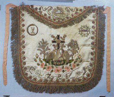 様々なシンボルが入ったフリーメーソンのエプロン（刺繍シルク） 作： French School