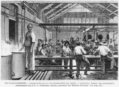 ニューカレドニア、フォアティエ牧師牧師によって与えられた写真、1889年のLes Missions Catholiquesのイラストの後に、Ouacoでワークショップを行って缶を作る 作： French School