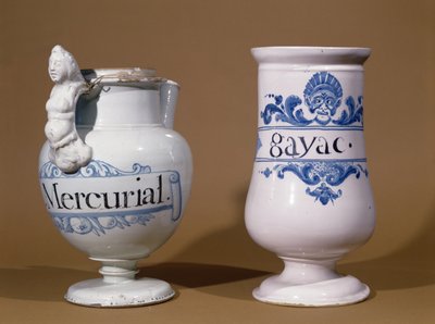 梅毒の治療に使用される2種類の薬であるMercurialとGayacの医薬品瓶、17世紀後半または18世紀初頭（セラミック） 作： French School