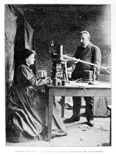 彼らの研究室でのピエール（1859-1906）とマリー（1867-1934）キュリー 作： French School