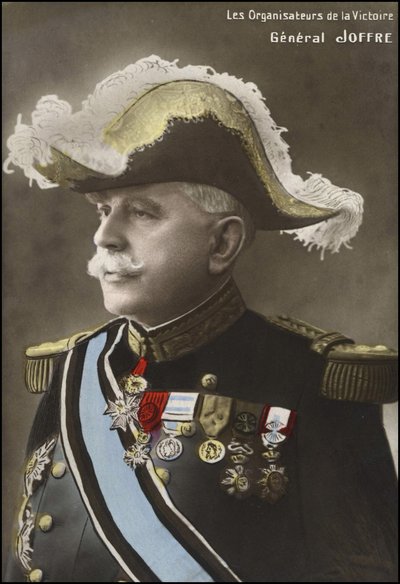 ジョセフ・ジョッフル将軍（1852〜1931年）の肖像。 作： French School