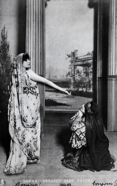 19世紀後半のジャン・ラシーヌ（1639-99）によるフェードルのサラ・ベルナール（1844-1923）を描いたポストカード 作： French School