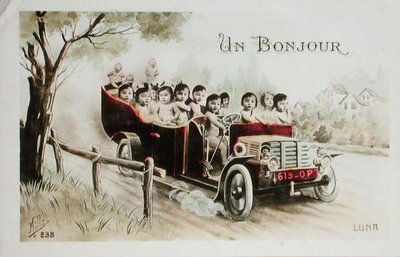 1914年以前の「Un Bonjour」と赤ちゃんを満載したモーターカーを描いたポストカード（カラーリトグラフ） 作： French School