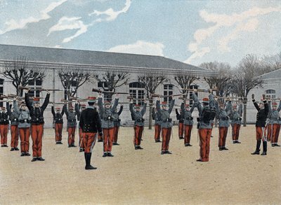 サン・キュール（Saint Cyr）の特殊軍事学校、内勤：訓練開始。 作： French School