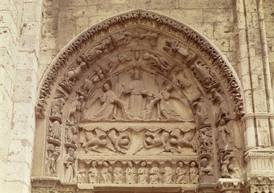 ロイヤルポータル、北門、アセンションを描いた鼓膜、c.1145-50 作： French School