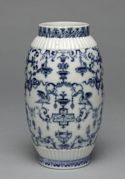 花瓶、Saint Cloud Porcelain Factory、c.1695-1700 作： French School