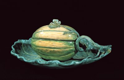 Sceaux（faience）のカボチャの形の野菜料理 作： French School